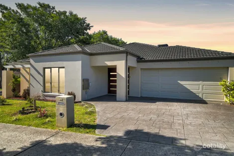 52 Saul Ave, Berwick, VIC 3806