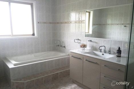 Property photo of 8 Landscape Avenue Forestville NSW 2087