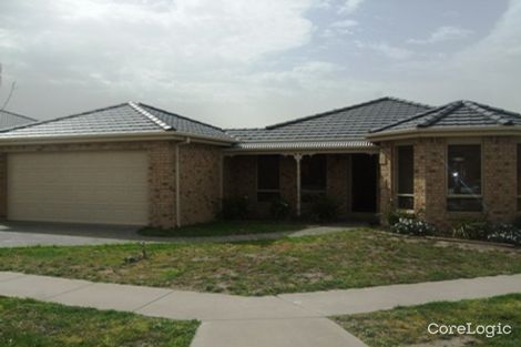 Property photo of 22 Alfred Park Drive Tarneit VIC 3029