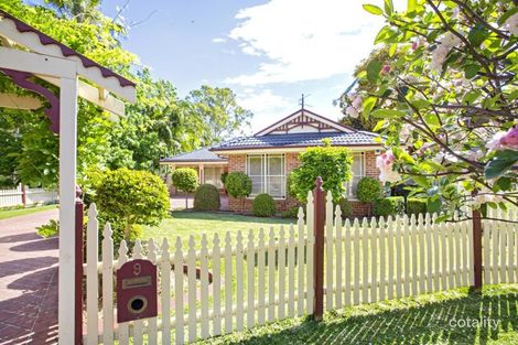 Property photo of 9 Daffodil Place Glenmore Park NSW 2745