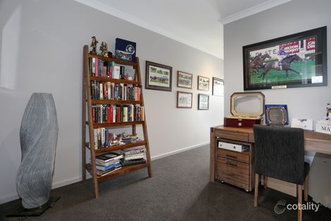11/13 Harlesden Cct, Pakenham, VIC 3810