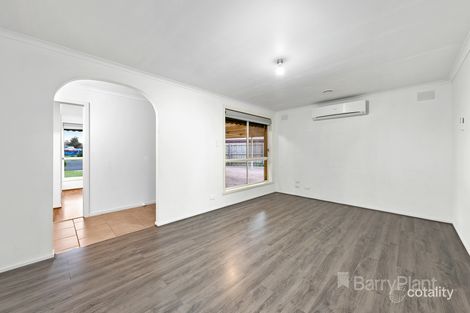 Property photo of 7 Stratton Close Kings Park VIC 3021