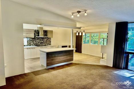 Property photo of 20 Rudd Street Broadbeach Waters QLD 4218