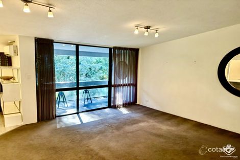 Property photo of 20 Rudd Street Broadbeach Waters QLD 4218