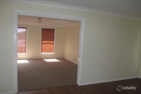 Property photo of 4 Mulley Close Windradyne NSW 2795