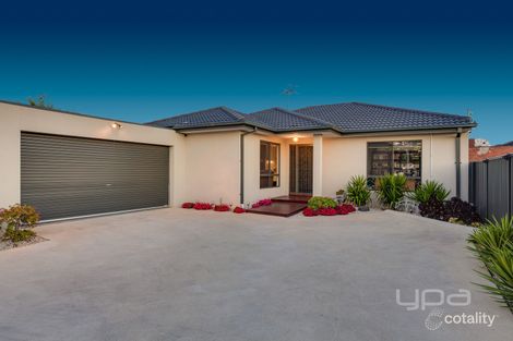 2/1 Manor St, Werribee, VIC 3030