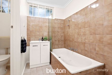 Property photo of 2/68-70 Warren Road Mordialloc VIC 3195