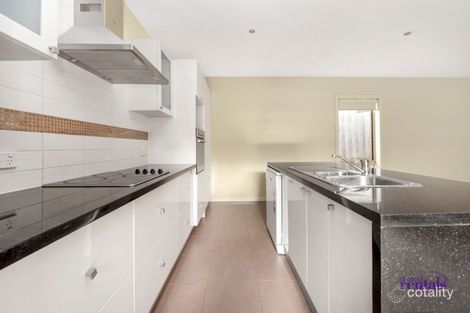 Property photo of 27 Shetland Court Pakenham VIC 3810