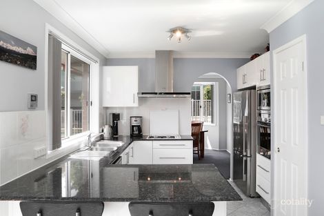 Property photo of 10 Beveridge Drive Green Point NSW 2251