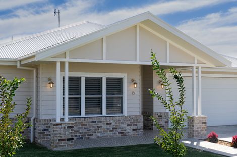 16 Sea Eagle Ave, Moore Creek, NSW 2340