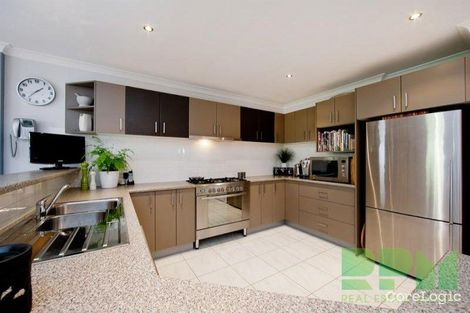 Property photo of 2 Waterlily Close Point Cook VIC 3030