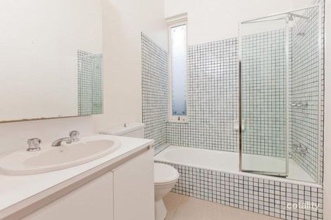 Property photo of 13 Mathoura Road Toorak VIC 3142