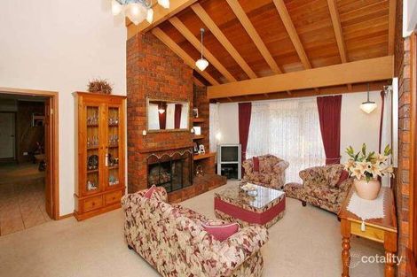 Property photo of 8 Talgarno Close Taylors Lakes VIC 3038