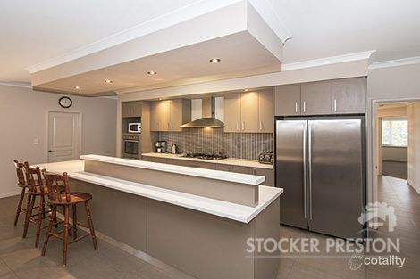 Property photo of 11 Lavender Gardens Yalyalup WA 6280