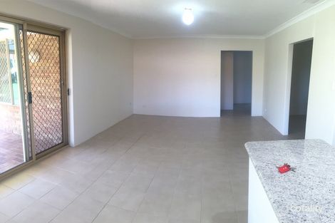 Property photo of 19 Whitcombe Way Alexander Heights WA 6064
