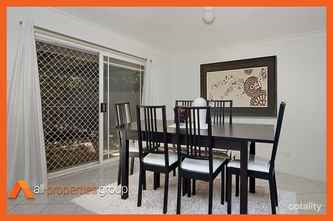 Property photo of 20 Oldbury Place Forest Lake QLD 4078