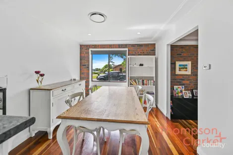 Property photo of 19 Galway Crescent Metford NSW 2323