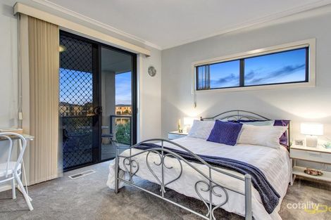 Property photo of 27 Sanctuary Lakes South Boulevard Point Cook VIC 3030