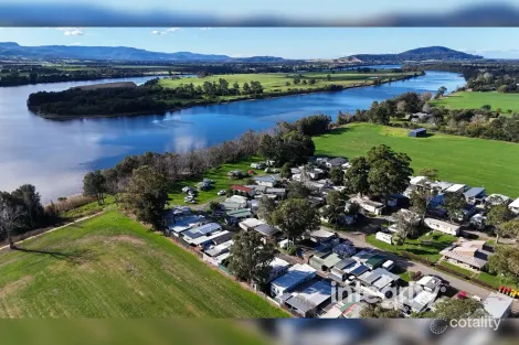 Property photo of 11/17 Terara Road Terara NSW 2540