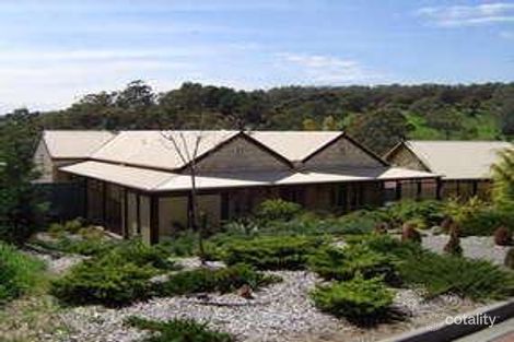 Property photo of 1 Hillside Court Aberfoyle Park SA 5159