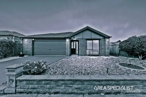 Property photo of 57 Spring Circuit Pakenham VIC 3810