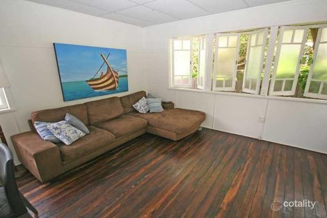 Property photo of 7 Twenty Second Avenue Palm Beach QLD 4221