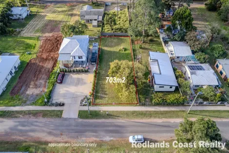 13 Robert St, Russell Island, QLD 4184