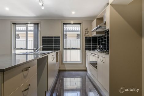 Property photo of 14 Split Close Prestons NSW 2170