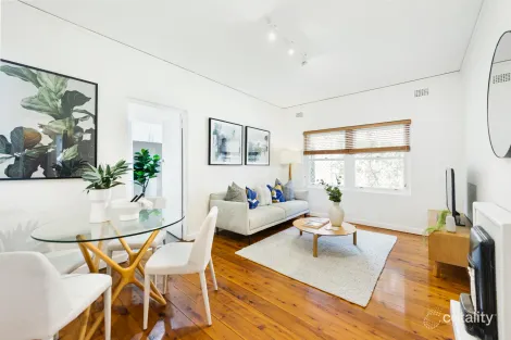 Property photo of 2/9 Macarthur Avenue Crows Nest NSW 2065
