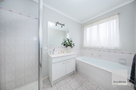 Property photo of 8 Elliott Court Burnside VIC 3023