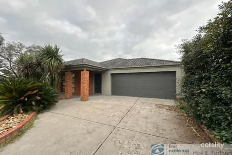 8 Birch Ct, Pakenham, VIC 3810