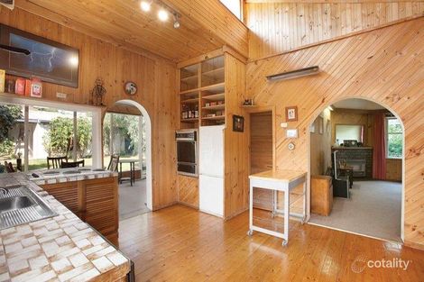 Property photo of 18 Baker Parade Ashburton VIC 3147