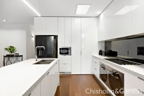 Property photo of 1/51 Spray Street Elwood VIC 3184