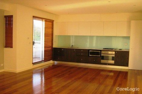 Property photo of 2D Prince Edward Avenue McKinnon VIC 3204