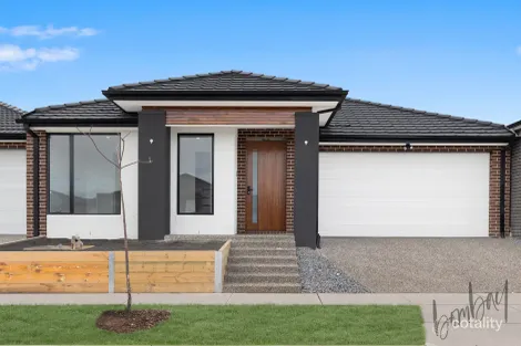 Property photo of 18 Firewheel Road Kalkallo VIC 3064