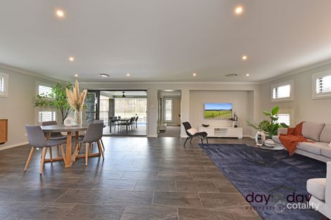 Property photo of 19 Yellena Road Fletcher NSW 2287