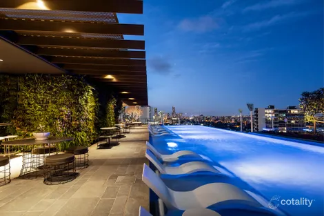 Property photo of 807/62 Logan Road Woolloongabba QLD 4102