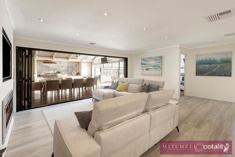 Property photo of 4 Lady Barlow Court Patterson Lakes VIC 3197