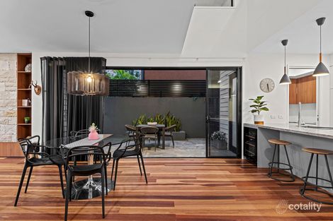 Property photo of 6 Orchard Terrace St Lucia QLD 4067