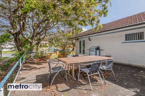 Property photo of 9 Quandong Ashgrove QLD 4060