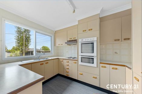 6 Shields Rd, Colyton, NSW 2760