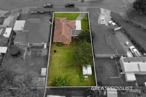 Property photo of 18 Sherriff Rise Pakenham VIC 3810