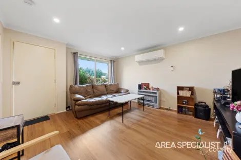 Property photo of 18 Sherriff Rise Pakenham VIC 3810