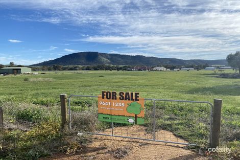 19 Cowan Rd, York, WA 6302