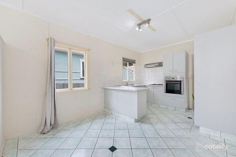 Property photo of 111 Dover Road Redcliffe QLD 4020