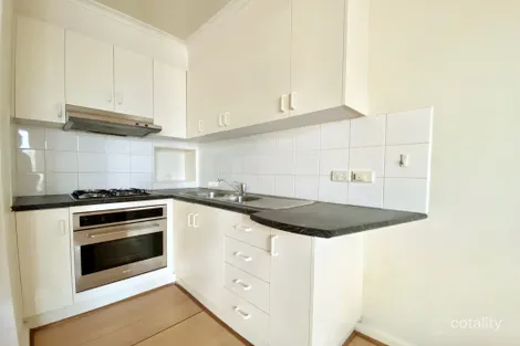 3/5 Spray St, Elwood, VIC 3184