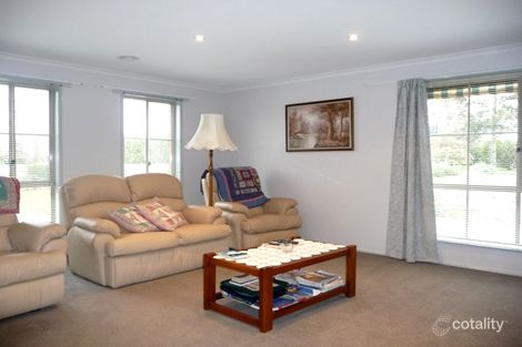 Property photo of 10 Schoeffel Drive Echuca VIC 3564