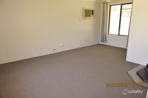 Property photo of 7 Oakleaf Circle Mirrabooka WA 6061