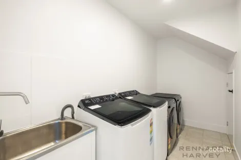 Property photo of 16 Lower McCormack Street Bundamba QLD 4304