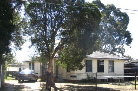 Property photo of 13 Tasman Avenue Lethbridge Park NSW 2770